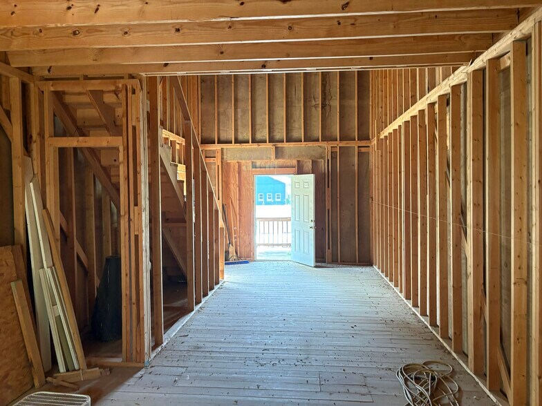 More Photos Of 20018 Halifax Rd, Carson Warehouse For Sale
