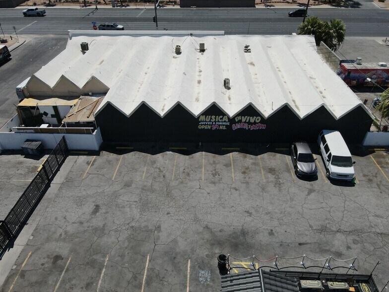 More Photos Of 2610 E Lake Mead Blvd, North Las Vegas Freestanding For Sale