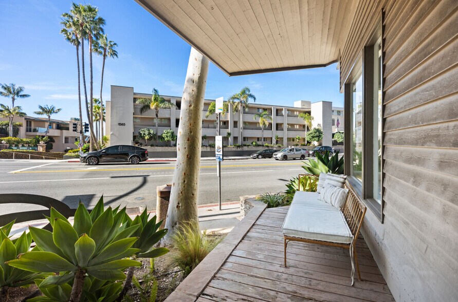 More Photos Of 1590 S Coast Hwy, Laguna Beach Storefront Retail Office For Sale