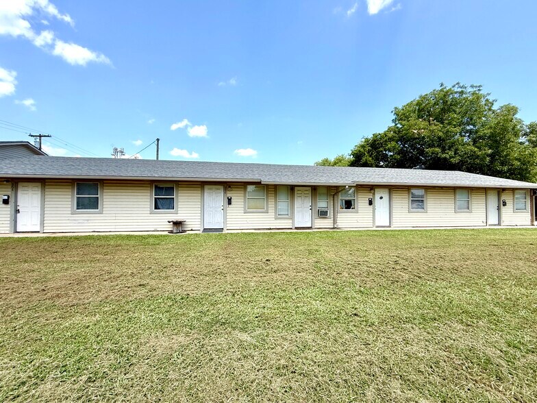 Primary Photo Of 312 S B St, Davis Apartments For Sale