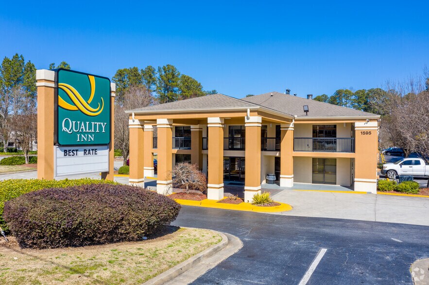 More Photos Of 1595 E Park Place Blvd, Stone Mountain Hotel For Sale