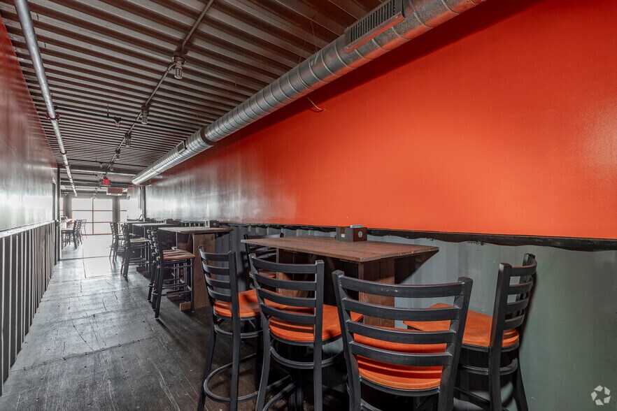 More Photos Of 18745 Redland Rd, San Antonio Restaurant For Lease