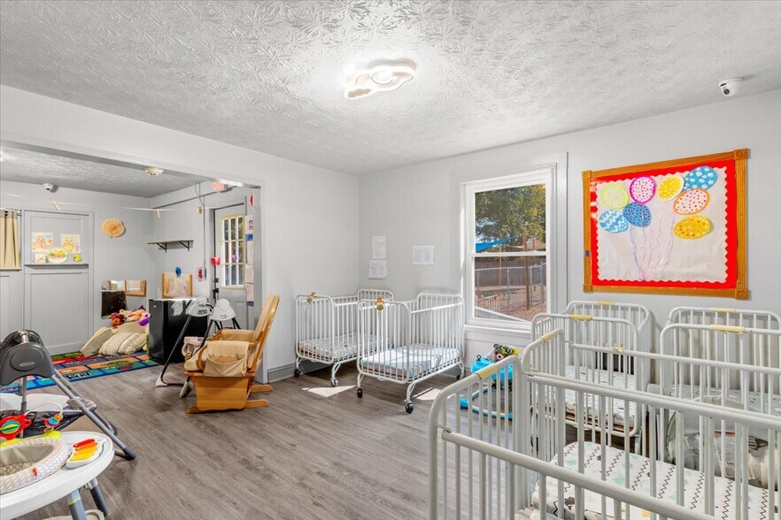 More Photos Of 57 Merritt St SE, Marietta Daycare Center For Sale