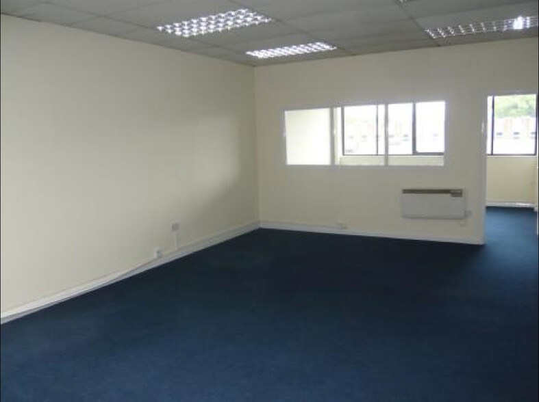 More Photos Of Alfreton Rd, Derby Distribution For Lease