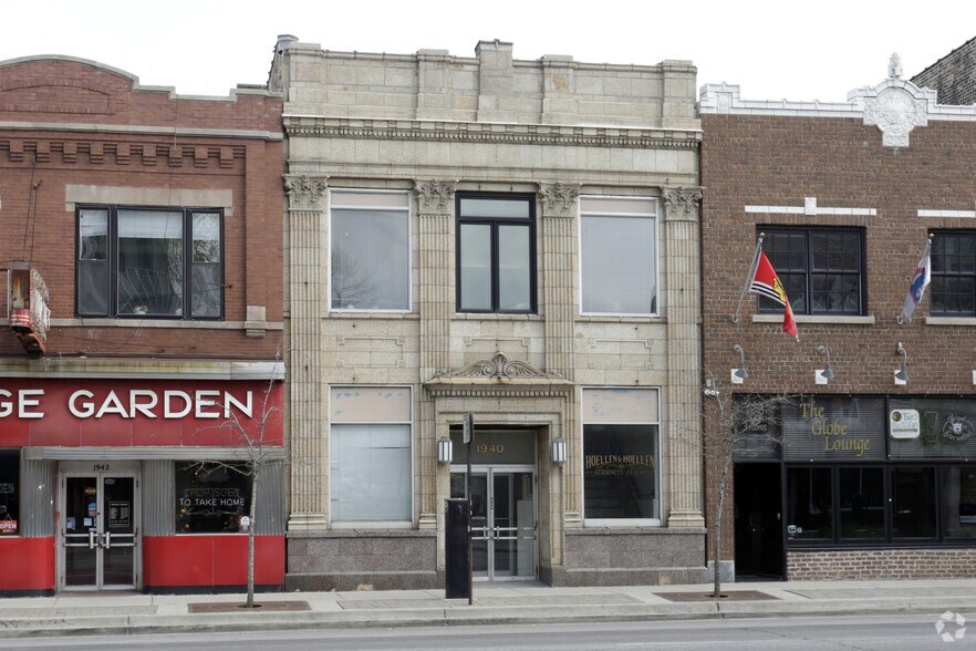 More Photos Of 1940 W Irving Park Rd, Chicago General Retail For Sale