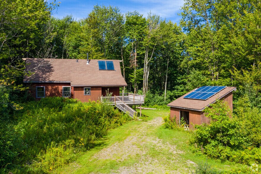 More Photos Of 144 Ashocon Way, Hartwick Specialty For Sale