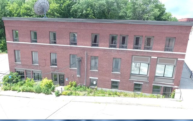More Photos Of 42-67 Eastern Ave, Saint Johnsbury Office For Sale