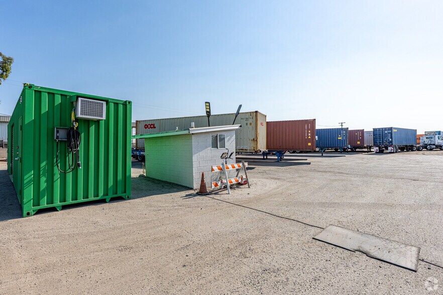 More Photos Of 1660 E 32nd St, Long Beach Land For Lease