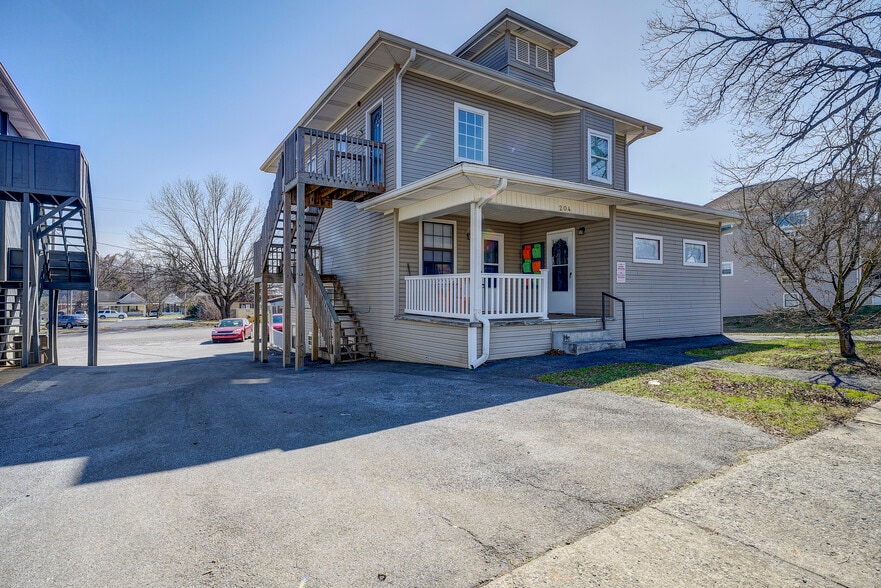 More Photos Of 200/204/206 Watauga Ave, Johnson City Apartments For Sale