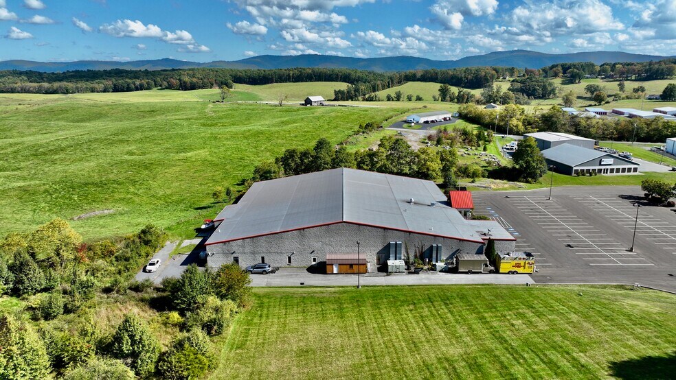 More Photos Of 157 Maple Carriage Dr, Lewisburg Bowling Alley For Sale