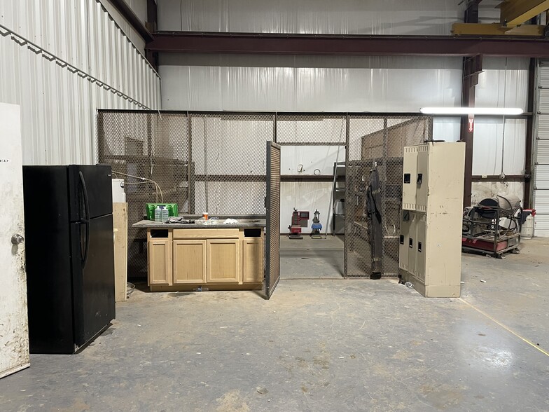 More Photos Of 12828 W County Road 91, Midland Warehouse For Sale