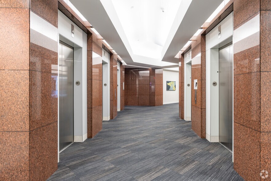 More Photos Of 5 Hutton Centre Dr, Santa Ana Office For Lease