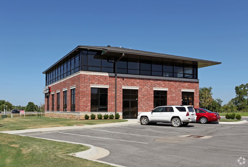 Primary Photo Of 2961 N Point Cir, Fayetteville Office For Lease