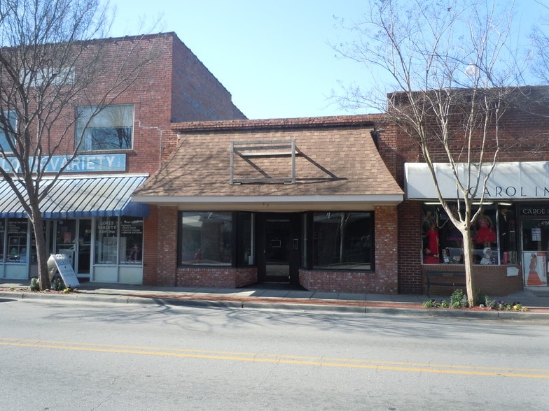 More Photos Of 4116 Main St, Loris Storefront For Lease