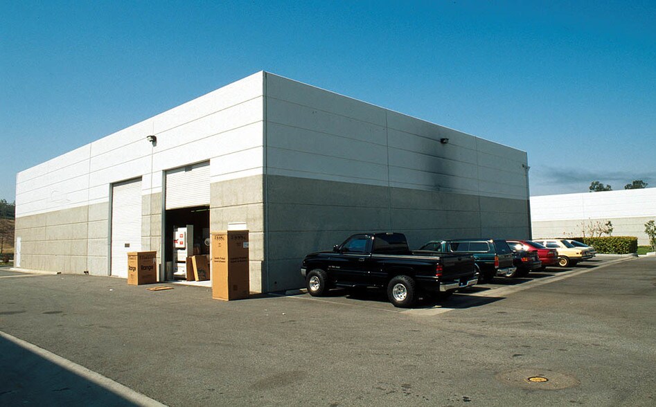 Primary Photo Of 26301 Dimension Dr, Lake Forest Manufacturing For Lease