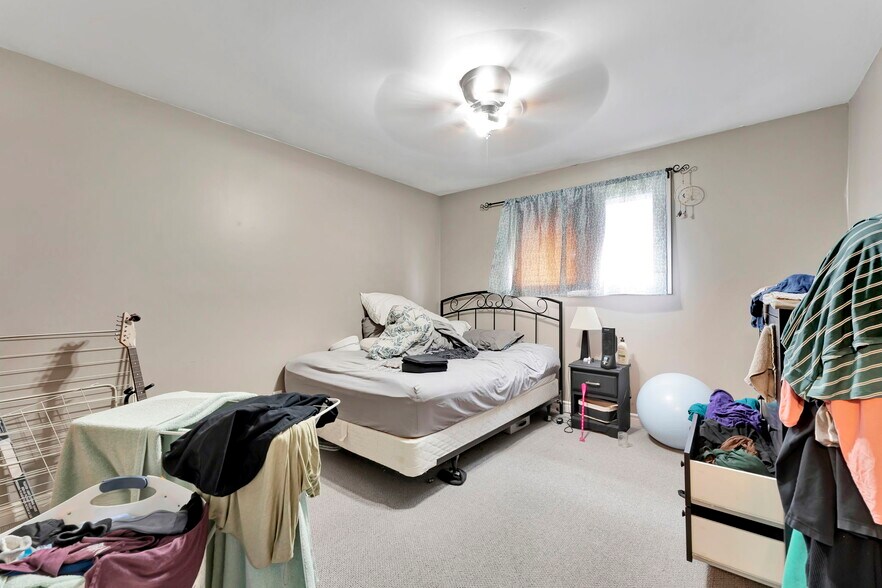 More Photos Of 52 Hampton St, Brantford Apartments For Sale