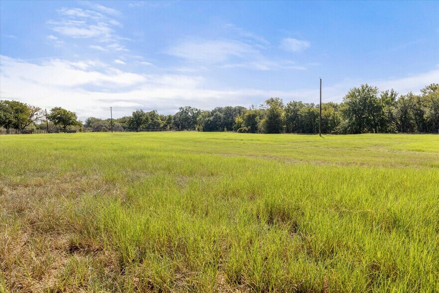 More Photos Of 11230 Light Rd, Lipan Land For Sale