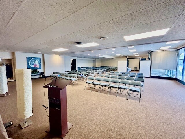 More Photos Of 2455 Stanley Ave, Dayton Auto Dealership For Sale