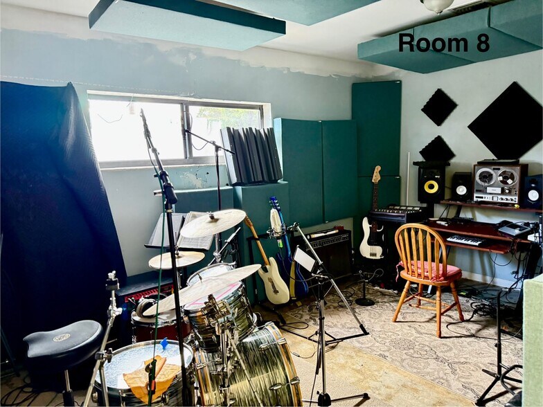 More Photos Of 4208-4220 NW 7th Ave, Miami Storefront For Sale