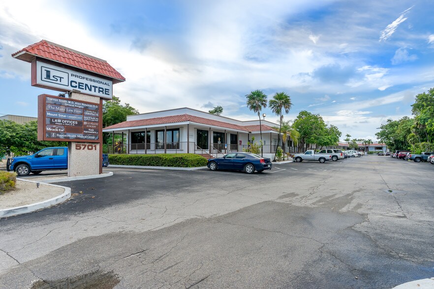 Primary Photo Of 5701 Overseas Hwy, Marathon Medical For Sale