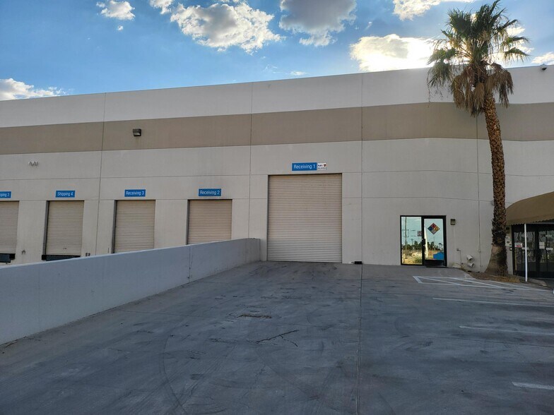 More Photos Of 3326 Ponderosa Way, Las Vegas Warehouse For Lease