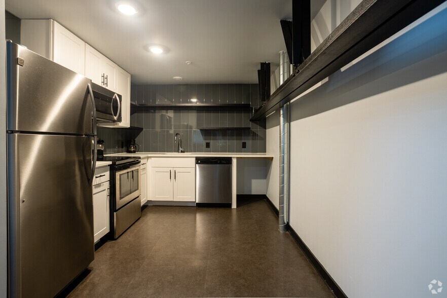 More Photos Of 160 Myrtle Ave, Albany Apartments For Sale