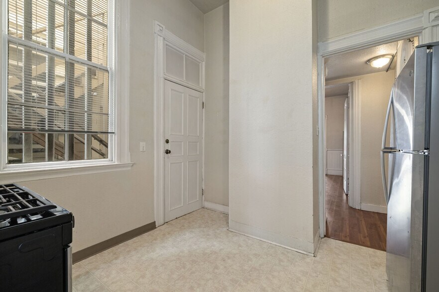 More Photos Of 305 Oak St, San Francisco Multifamily For Sale