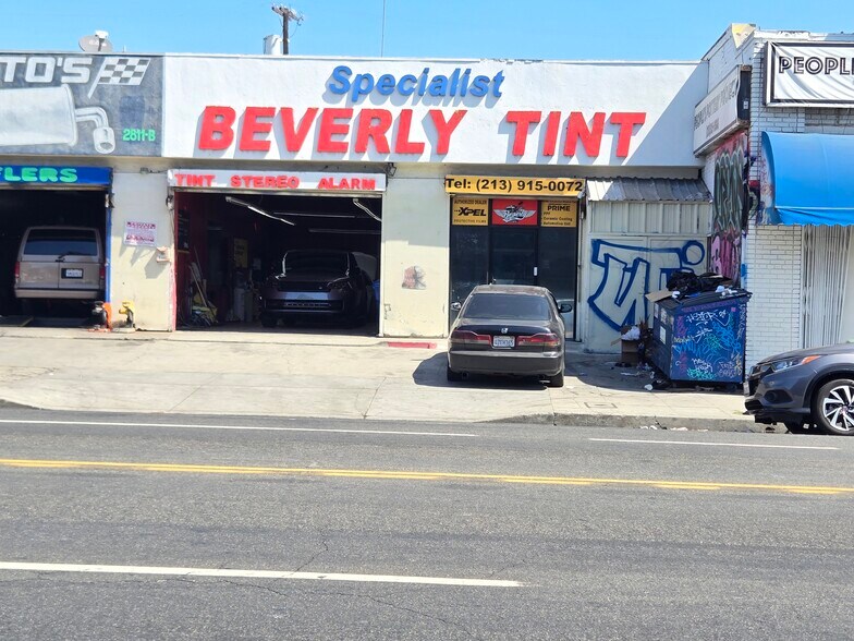 Primary Photo Of 2817-2819 Beverly Blvd, Los Angeles Bar For Lease