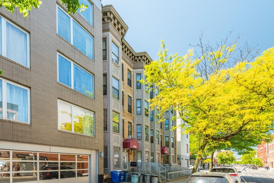 More Photos Of 950-952 Bergen St, Brooklyn Apartments For Sale