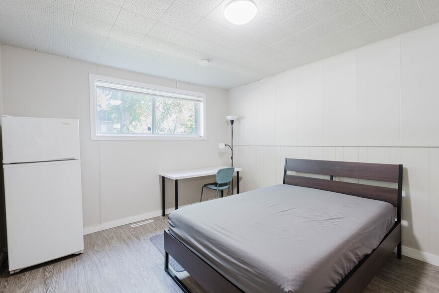 More Photos Of 8504 98 St NW, Edmonton Apartments For Sale