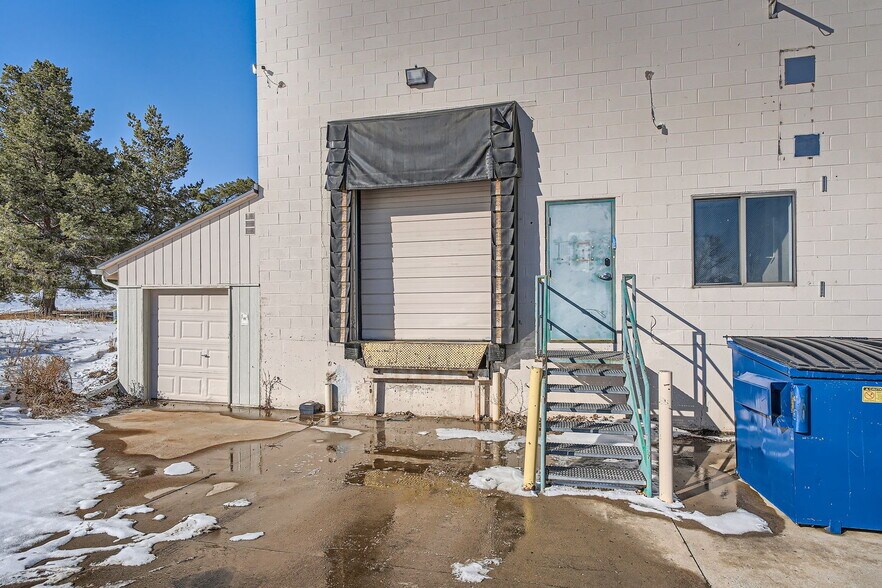 More Photos Of 573 S Arthur Ave, Louisville Warehouse For Sale