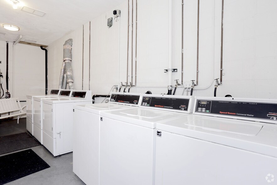 More Photos Of 954 Palm Ave, West Hollywood Apartments For Sale