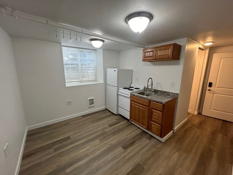 More Photos Of 912 S Madison St, Spokane Apartments For Sale