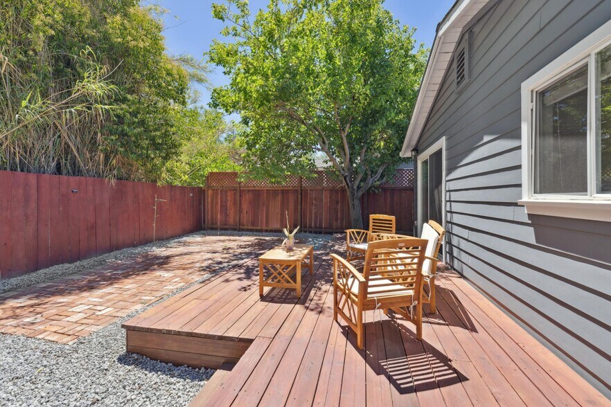 More Photos Of 846 Wilmac Ave, Novato Apartments For Sale