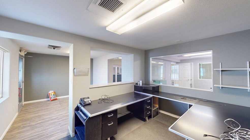 More Photos Of 549 S 10th St, Grand Junction Warehouse For Sale