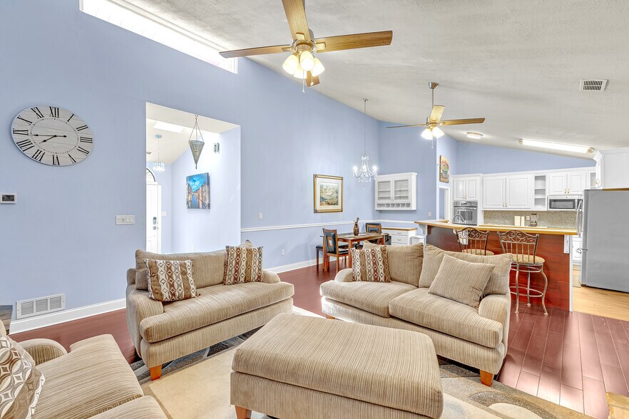 More Photos Of 5575 Milam Rd, Fairburn Medical For Lease