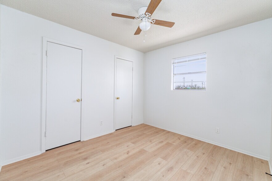 More Photos Of 12 E 29th St, San Angelo Apartments For Sale