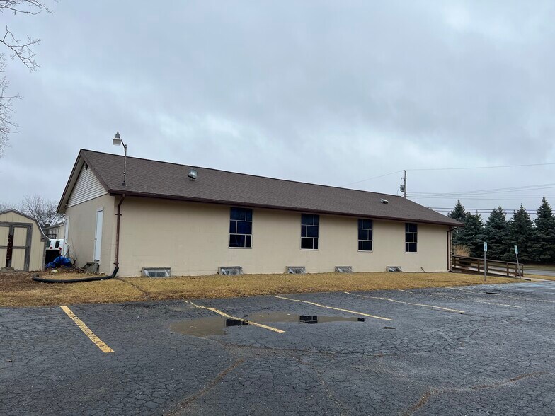 More Photos Of 1393 E Maple Ave, Flint Religious Facility For Sale