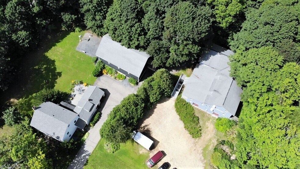 More Photos Of 18 Sargent St, Cherry Valley Flex For Sale
