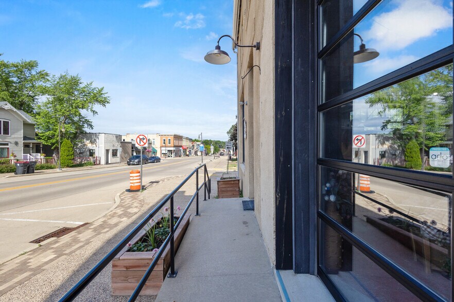 More Photos Of 108-110 E Main St, Cambridge Storefront For Sale