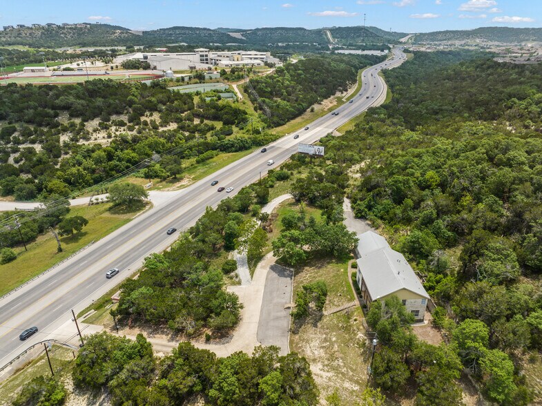 More Photos Of 19019 TX-71, Spicewood Office Residential For Lease