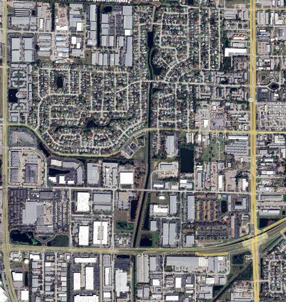 More Photos Of 7125 114th Ave, Largo Land For Lease