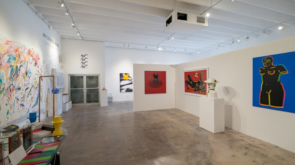 More Photos Of 299 NW 25th St, Miami Storefront Retail Office For Lease