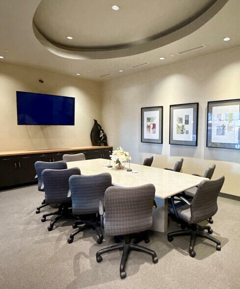 More Photos Of 12725 W Indian School Rd, Avondale Office For Lease