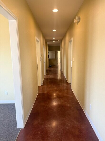 More Photos Of 16239 Nacogdoches Rd, San Antonio Healthcare For Lease
