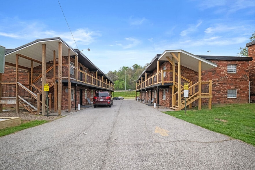 Primary Photo Of 1607 Bigley Ave, Charleston Apartments For Sale