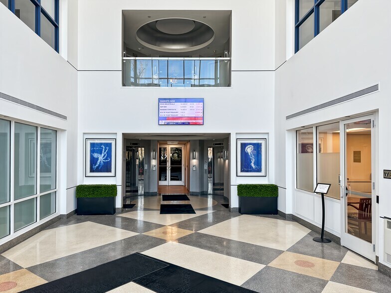 More Photos Of 4905 W Tilghman St, Allentown Coworking Space