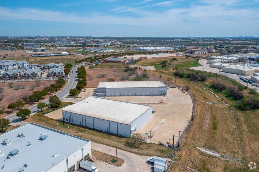 More Photos Of 515 Richland Hills Dr, San Antonio Warehouse For Lease