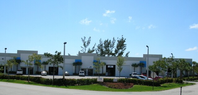 Primary Photo Of 999 W 17th St, Riviera Beach Warehouse For Lease