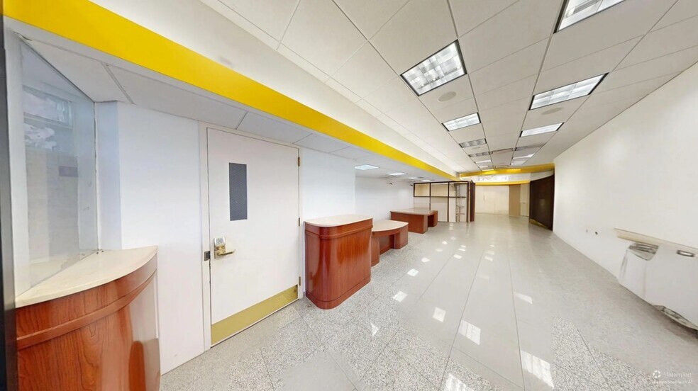 More Photos Of 1608 Kings Hwy, Brooklyn Bank For Lease